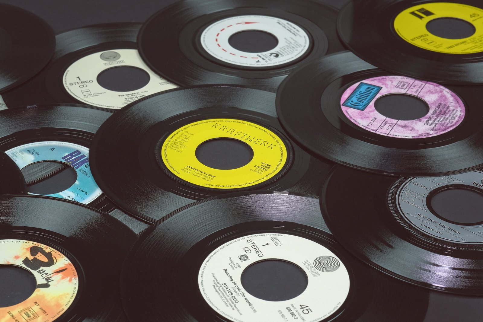 The Fascinating World of Vinyl Records: How They Work and Why People ...